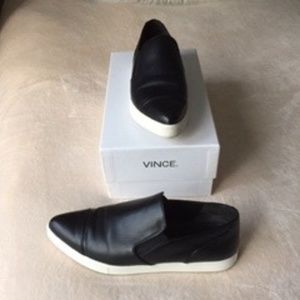 VINCE black pointed toe sneaker size 9.5